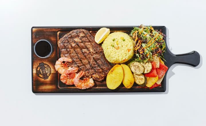 Steak (16 Oz) et Crevettes (3)