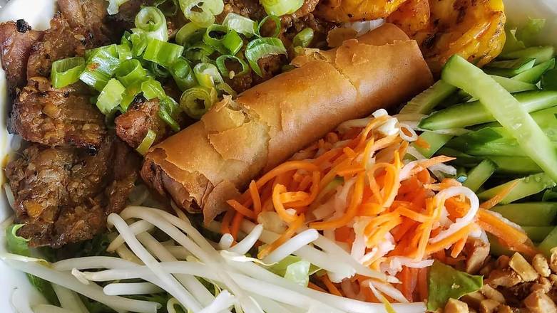 BBQ PORK VERMICELLI | Bun Thit Nuong