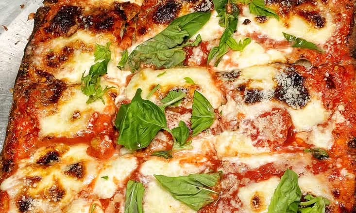 Detroit Deep Dish Red