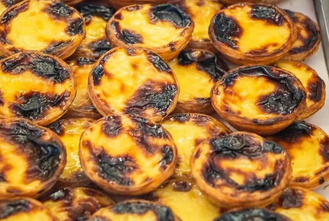 Container of 6 Natas