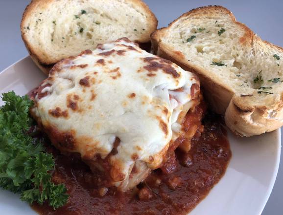 Lasagna with Meat Sauce
