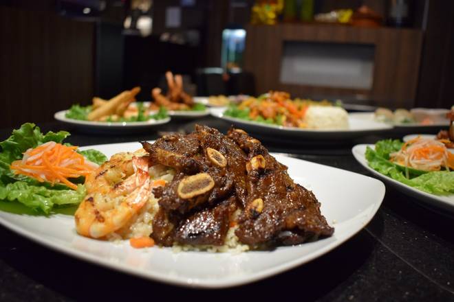 C7. Grilled Beef Short Rib and Shrimp on Fried Rice