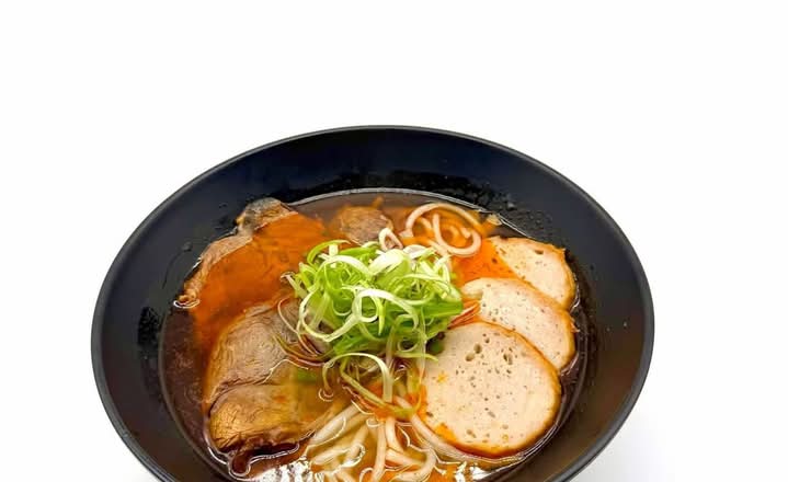 Hue Style Spicy Beef & Pork Noodle Soup