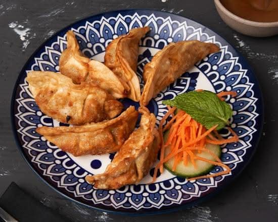 Gyoza Poulet Frit (6 mcx) / Fried Chicken Gyoza (6 pcs)