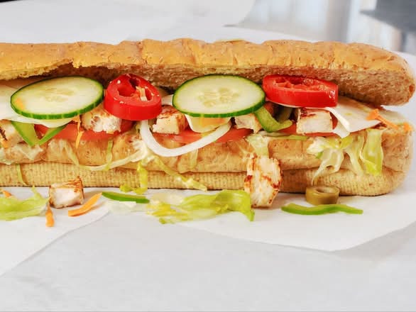 BBQ Chicken & Cheese