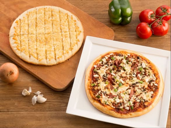 12" Pizza (3 Toppings) + 12" GF