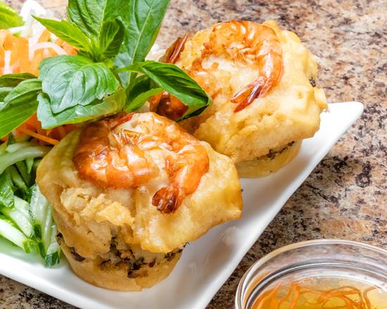 4. Deep-Fried Shrimp Cake (2 pcs)