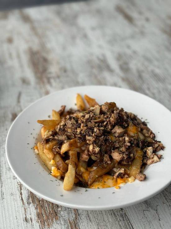 Jerk Chicken Poutine