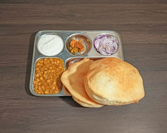 Channa bhatura