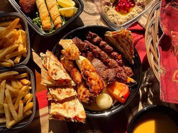(1kg) Grillade Mixte / (1kg) Mixed Grill