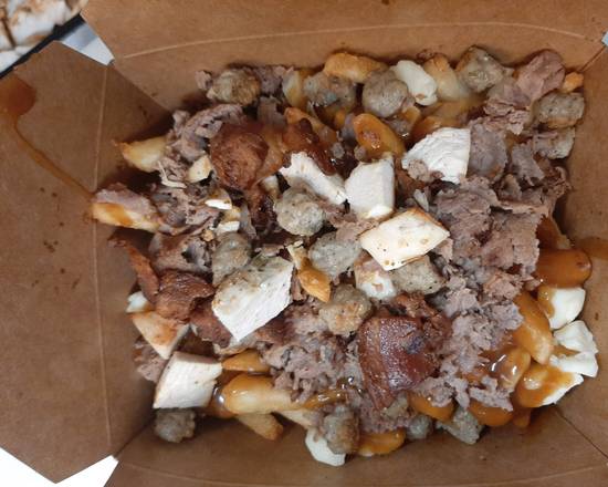 Meat lover Poutine