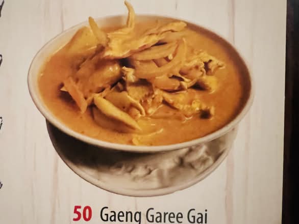 Gaeng Garee Gai(yellow curry)