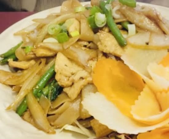 Kuay Teaw Pad Kee Mao