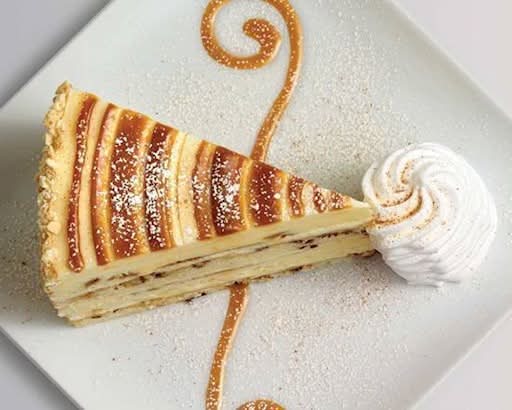 Cinnabon cheesecake slice