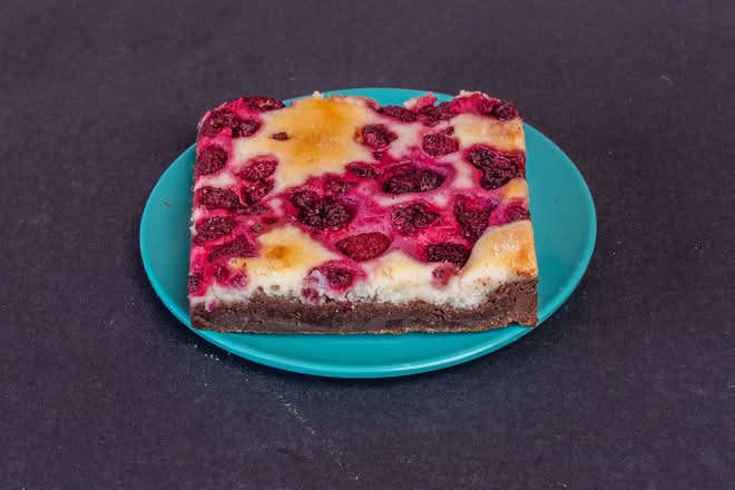 Large Raspberry Cheesecake Brownie Square