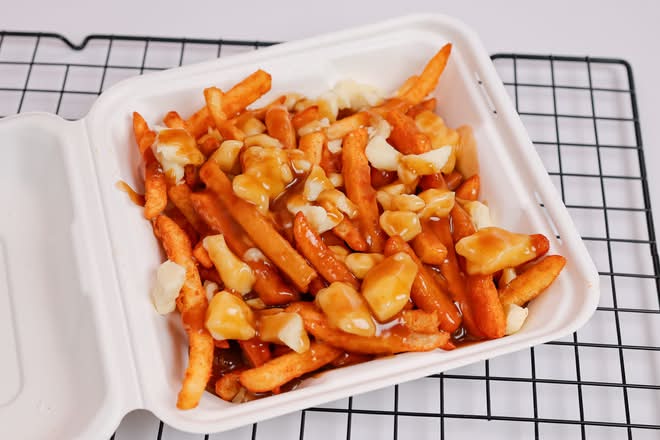 The Classic Poutine