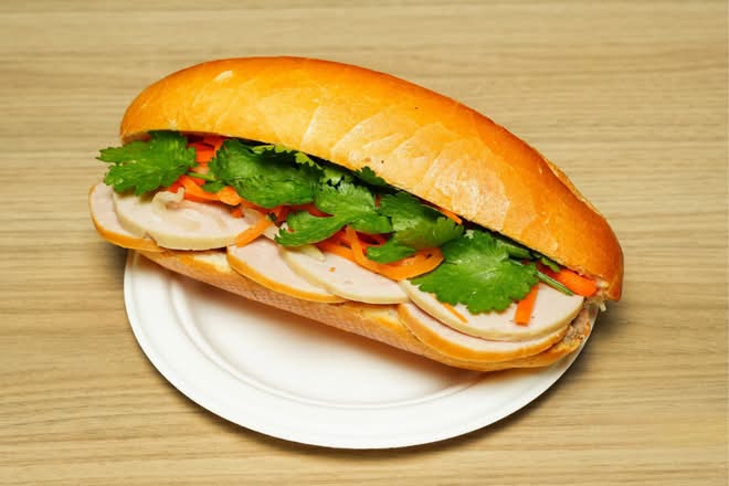 Bánh Mi with Ham