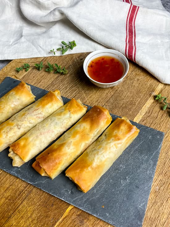 Deep Fried Spring Roll (5 pcs)