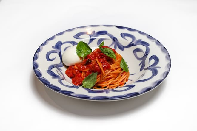 Spaghetto al Pomodoro e Burrata
