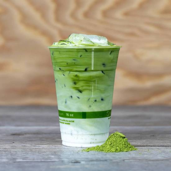 Latte au Matcha Glacée / Iced Matcha Latte