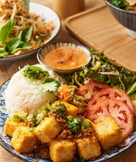 Lemongrass Tofu on Rice – Cơm Đậu Hủ Chay