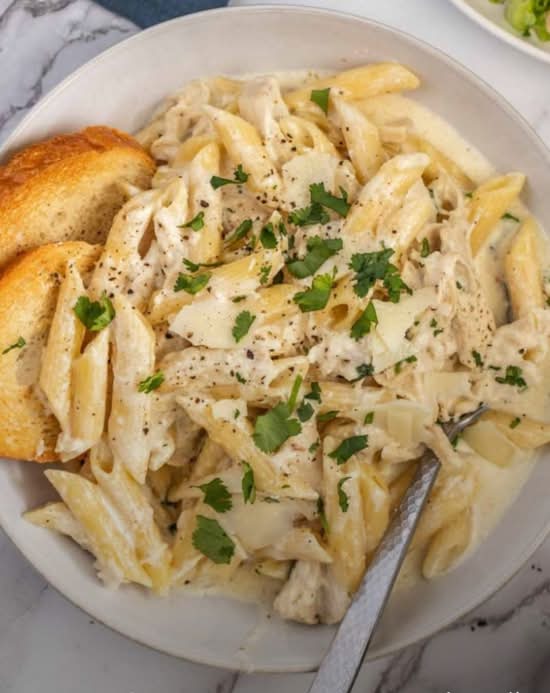 Chicken Alfredo Pasta