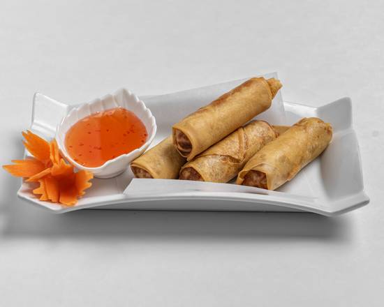 2. Vegetarian Spring Rolls (4 Pcs)