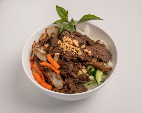 A3. Lemongrass Stir-Fried with Beef (Bún Thịt Bò Xào Sả)