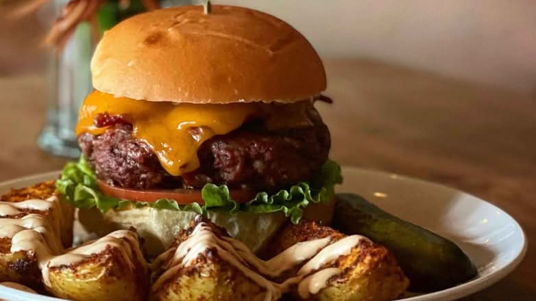 Woodcutter's Burger