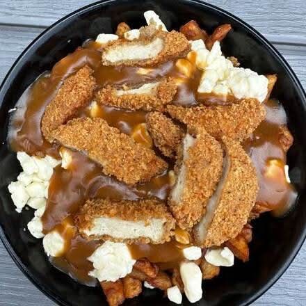 05. La Poutine au poulet croustillant / 05. The Crispy Chicken Poutine