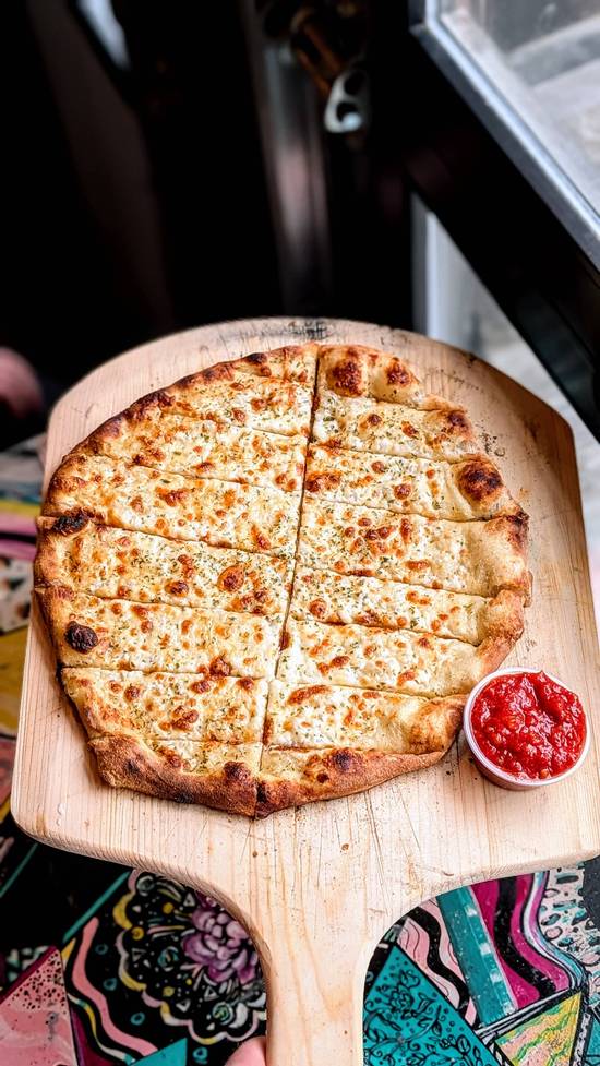 Cheesy Garlic Pizza Strips