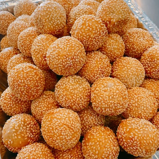 Catering-24 Pieces Mini Red Bean Sesame Ball