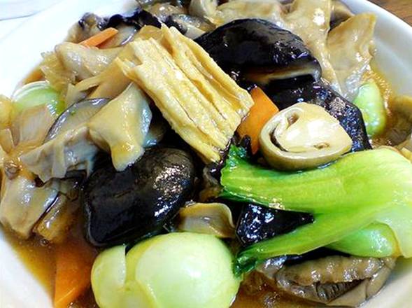 154. Sauteed Mixed Chinese Vegetables in Buddha Style