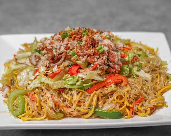 Pancit Mix with Crispy Pork