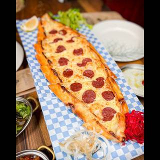 Sucuk Pide