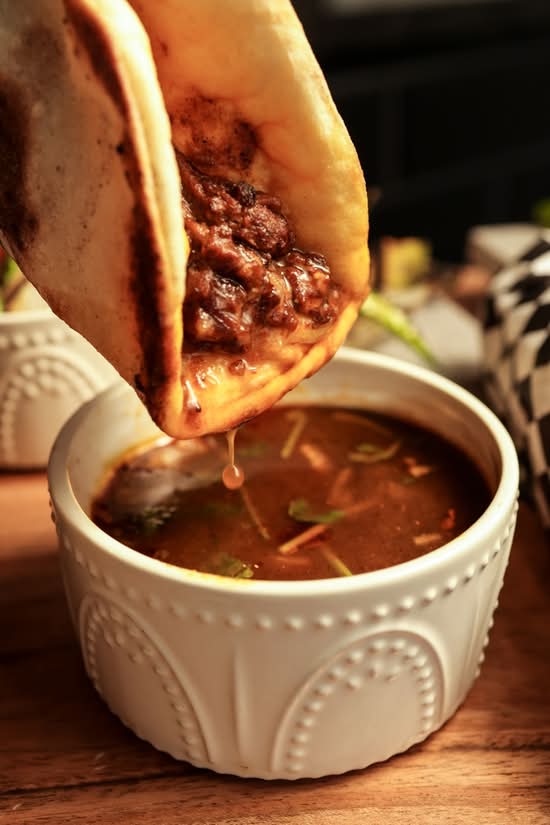 Birria TacoNaan (Beef)