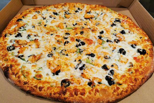 TANDOORI CHICKEN PIZZA