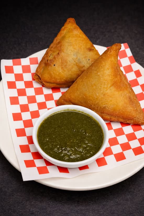 Veg Samosa (1 pc)