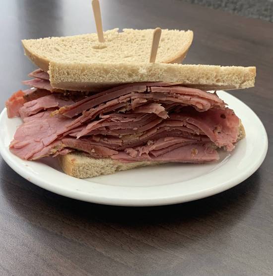 Sandwich à la viande fumée  / Smoked Meat Sandwich