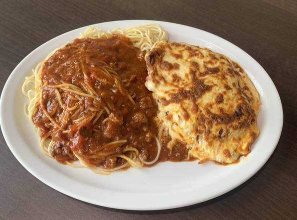 Veau Parmesan avec spaghetti / Veal Parmesan with Spaghetti