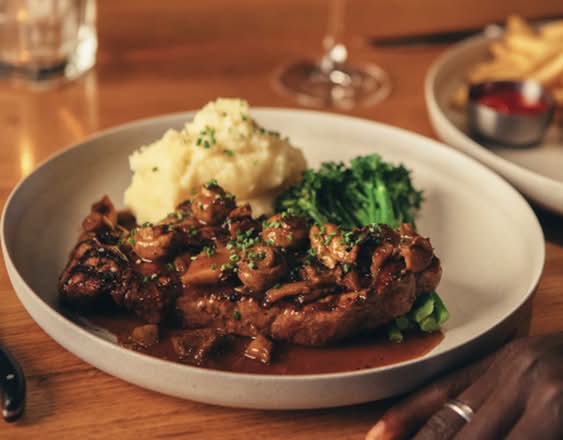 STEAK & MUSHROOMS (g)