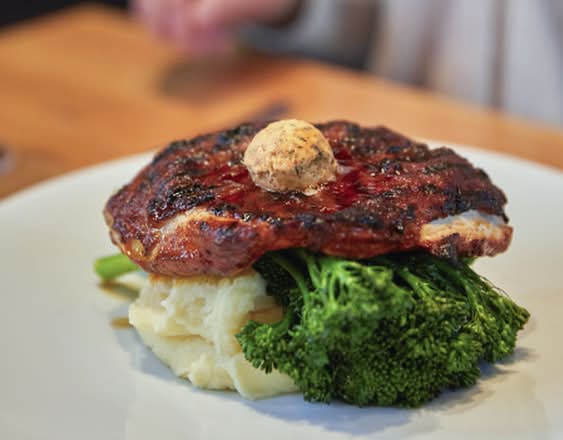 BLACKENED CREOLE CHICKEN