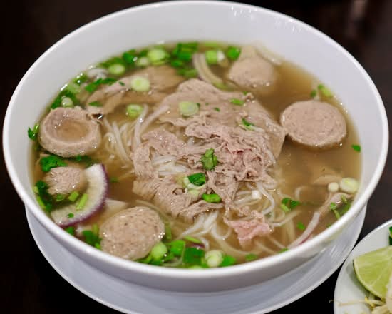 36. Rare Beef & Beef Ball / Tái Bò Viên