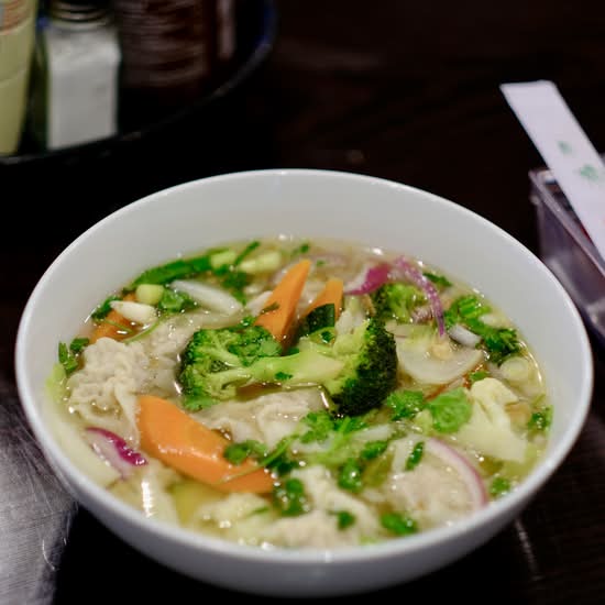 26. Wonton Soup / Hoành Thánh