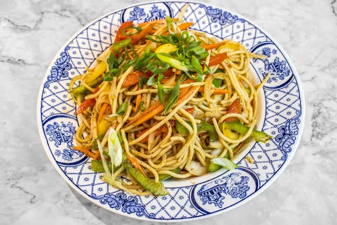 Chicken Chow Mein (Halal)