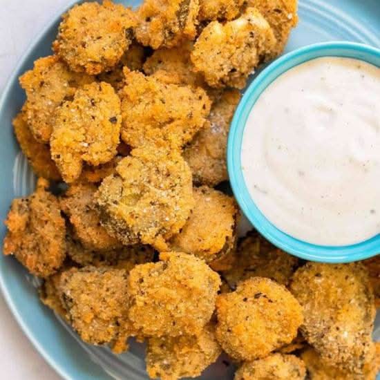 Fried Pickle Chips -cornichons frits