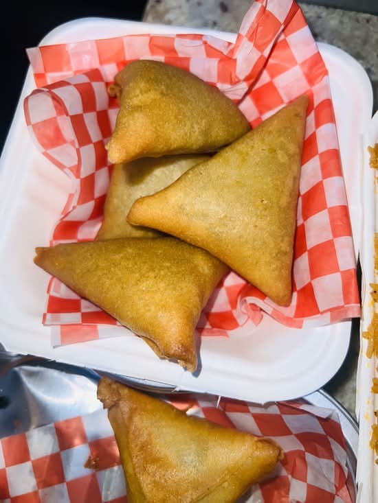 4 Samossa Bœuf (Beef samosa) piquante