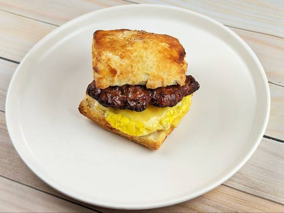 Sandwich Saucisse, Oeuf et Cheddar