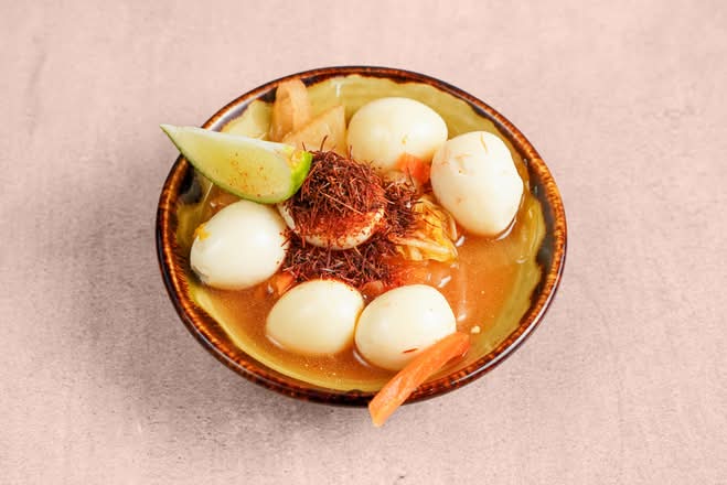 Oeufs de caille kimchi