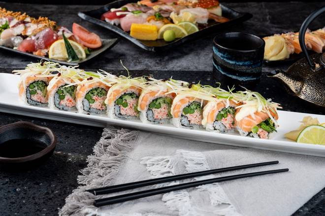 Apple Salmon Roll (8 pcs)
